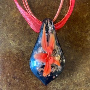 NWOT Glass red and black floral pendant necklace